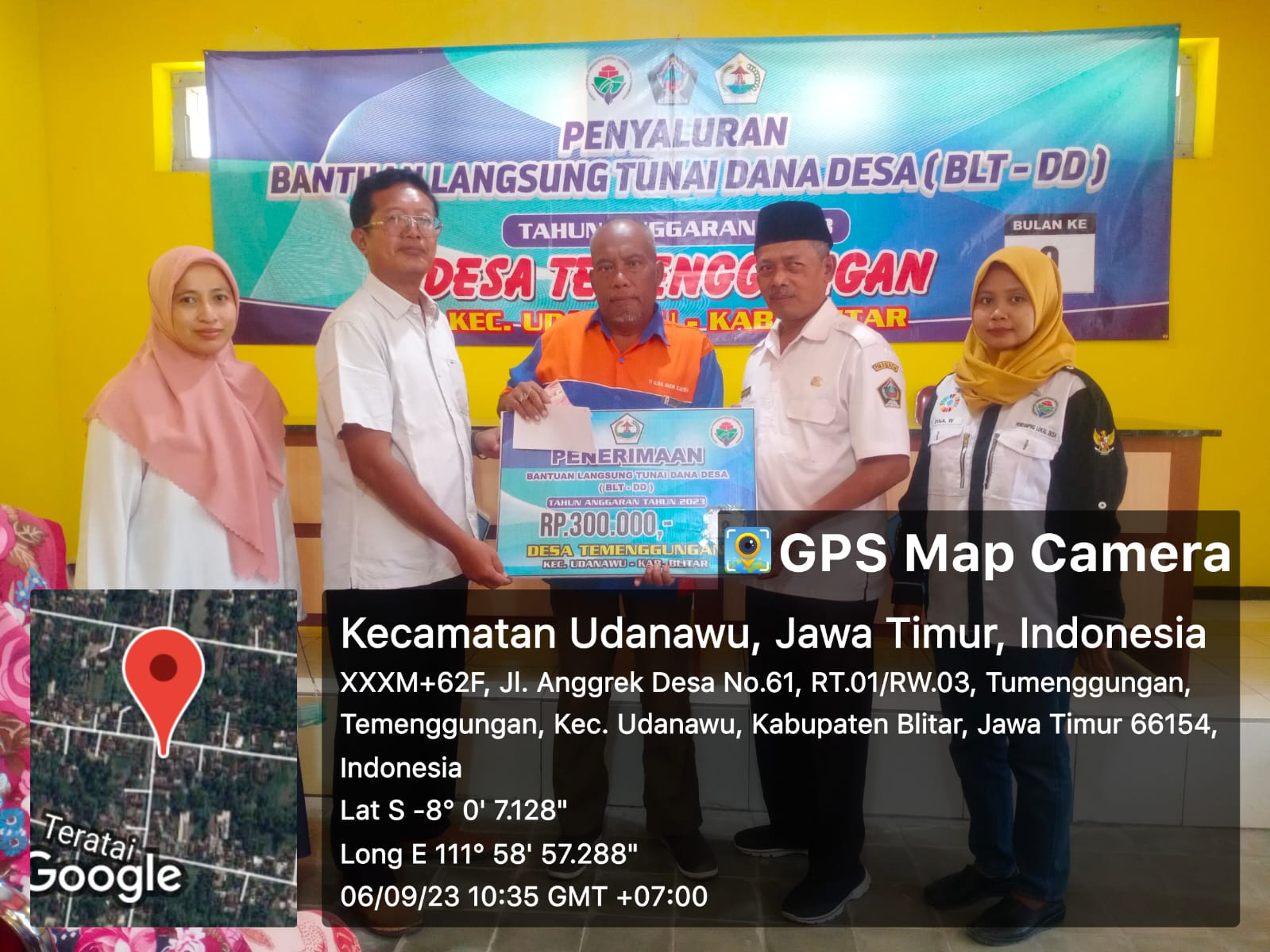 PENYALURAN BANTUAN LANGSUNG TUNAI DANA DESA (BLT-DD) BULAN SEPTEMBER DESA TEMENGGUNGAN
